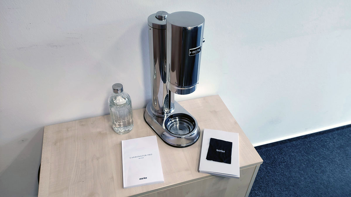 Aarke Carbonator Pro: Test des einzigartigen Edelstahl-Wassersprudlers