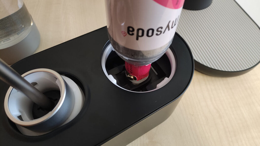 Mysoda Ruby 2: Abgeschraubter Kopf mit eingesetztem Zylinder Mysoda Ruby 2: Abgeschraubter Kopf mit eingesetztem Zylinder